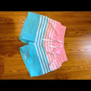 The ON THE HORIZON 5.5" Stretch (Zipper Back Pocket)